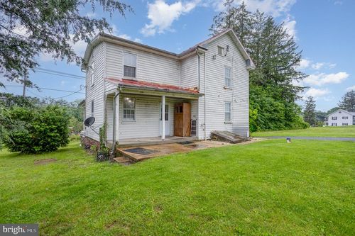 320 E Front St, LEWISBERRY, PA, 17339-9617 | Card Image