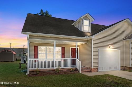849 Hackney Ave, Washington, NC, 27889-4251 | Card Image