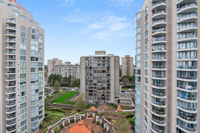 Property's view of city | Image 34