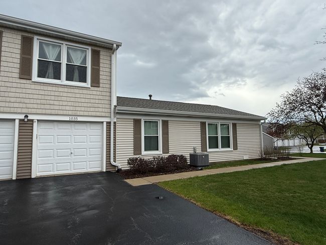 1035 - 1035 Glouchester Hbr, Home with 2 bedrooms, 1 bathrooms and 1 parking in Schaumburg IL | Image 19