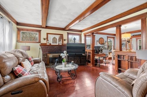 162 Elliot Ave, Quincy, MA, 02171-2737 | Card Image