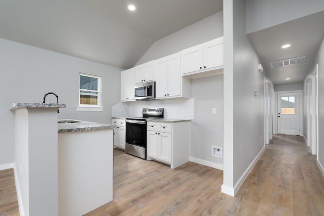 184 Tombstone Rd, House other with 3 bedrooms, 2 bathrooms and null parking in Abilene TX | Image 4