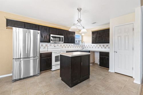 1112 Katelyn Cir, Copperas Cove, TX, 76522-3892 | Card Image