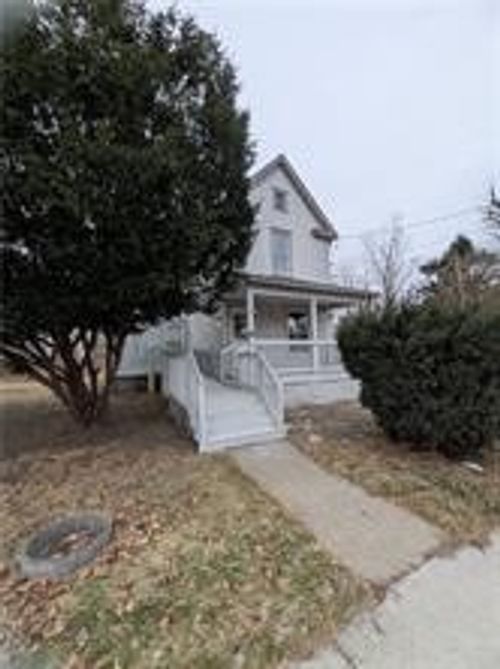 315 Sullivan St, Elmira, NY, 14901-2825 | Card Image
