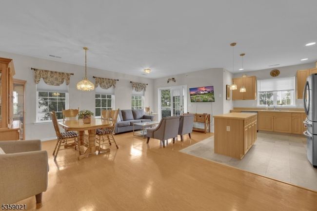 7013 Brookfield Glen Dr, Townhouse with 2 bedrooms, 2 bathrooms and null parking in Belvidere NJ | Image 8
