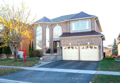 131 Root Cres, Ajax, ON, L1T4L5 | Card Image