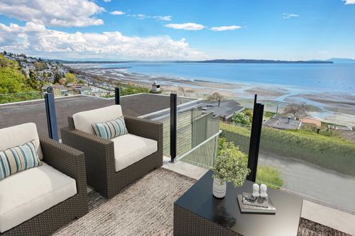 14553 Sunset Dr, White Rock, BC, V4B2V9 | Card Image