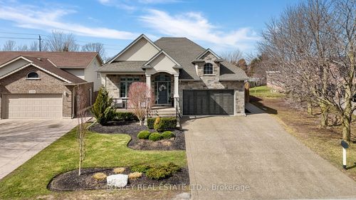 2299 Portage Rd, Niagara Falls, ON, L2J0C5 | Card Image