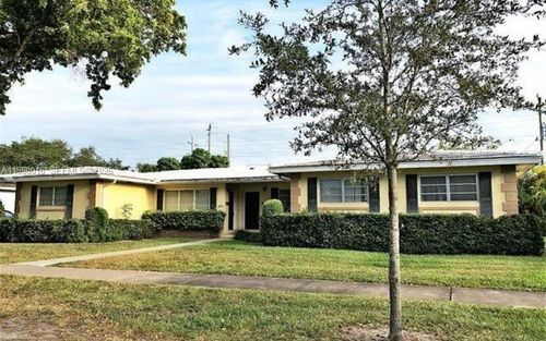 930-930 Benevento Ave, Coral Gables, FL, 33146-2015 | Card Image