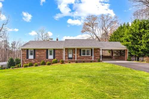 129 Quail Ridge Dr, Altavista, VA, 24517-2111 | Card Image