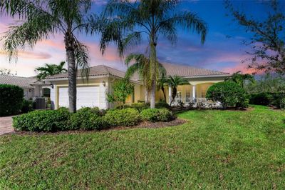 5821 Valente Place, House other with 4 bedrooms, 4 bathrooms and null parking in Sarasota FL | Image 2