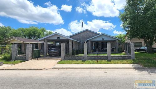 699 Truman Dr, Brownsville, TX, 78521-7532 | Card Image