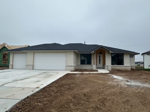 3137 N Pine Grove Cir, Wichita, KS, 67205-2066 | Card Image