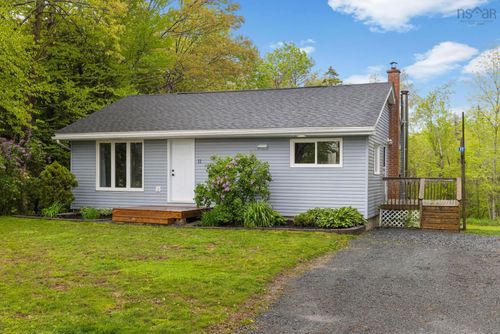 11 Parkview Drive, Oakfield, NS, B2T1B1 | Card Image