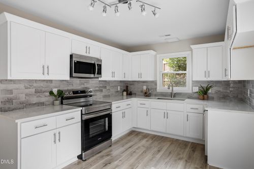 107 Bonnell Ct, Cary, NC, 27511-5450 | Card Image