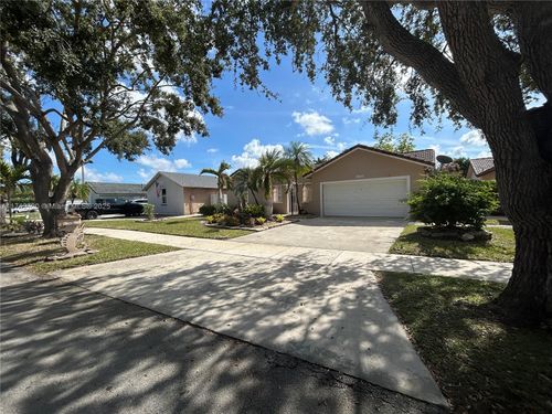 14740 Sw 170th Ter, Miami, FL, 33187 | Card Image