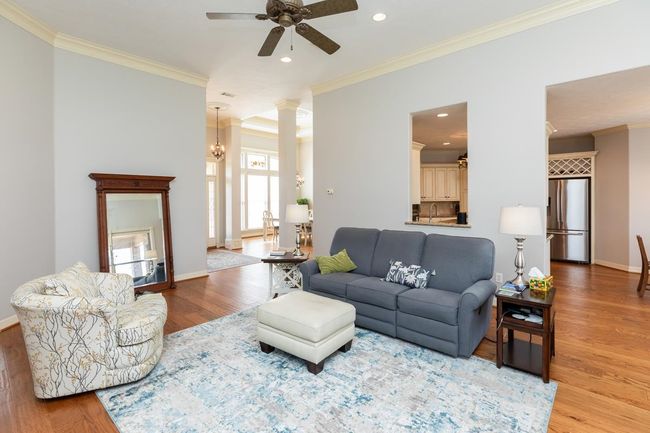 7940 Laurelwood St, House other with 5 bedrooms, 4 bathrooms and null parking in Beaumont TX | Image 9