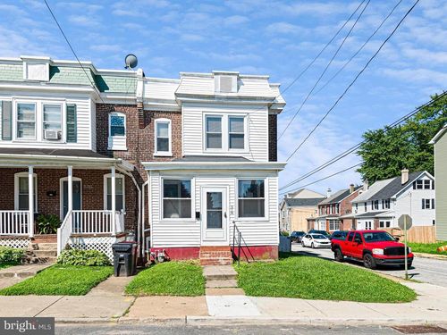 518 W 30th St, WILMINGTON, DE, 19802-3064 | Card Image