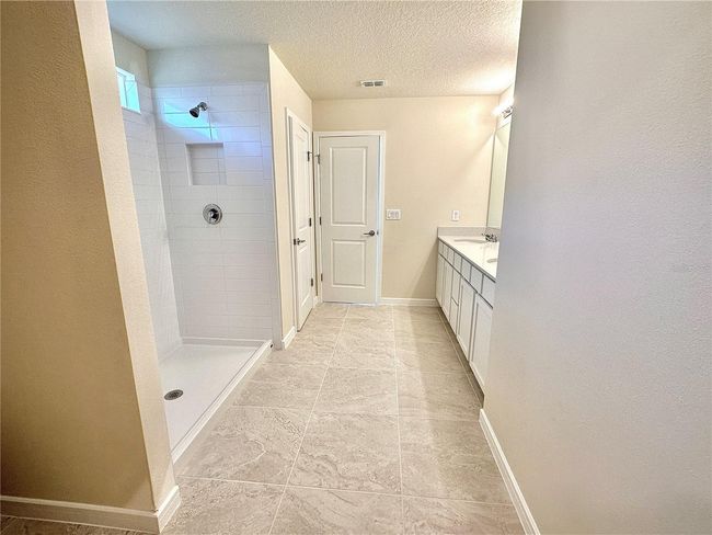 17152 Cagan Crossings Blvd, House other with 5 bedrooms, 3 bathrooms and null parking in CLERMONT FL | Image 14