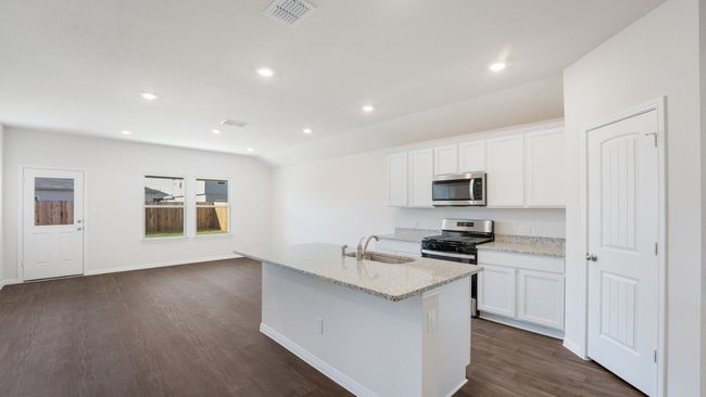 20417 Rosen Way, House other with 4 bedrooms, 3 bathrooms and null parking in Manor TX | Image 7