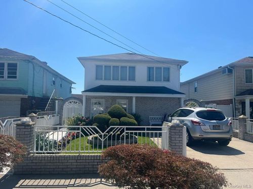 89 164th Ave, Howard Beach, NY, 11414 | Card Image