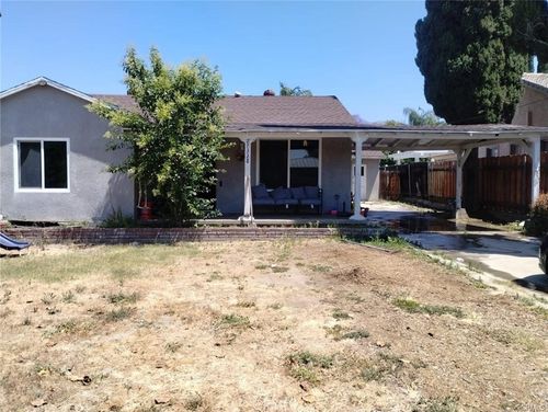 27338 Foster Ave, Highland, CA, 92346-3253 | Card Image