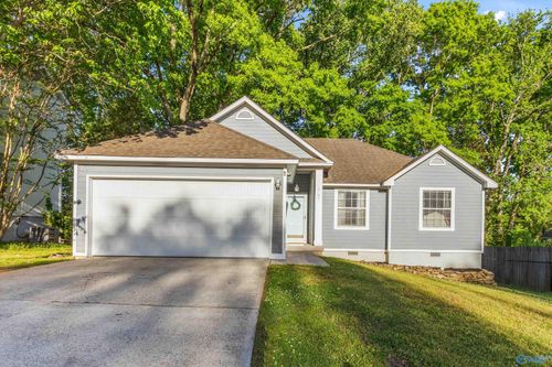 147 Rebecca Pines Dr, Madison, AL, 35758-8297 | Card Image