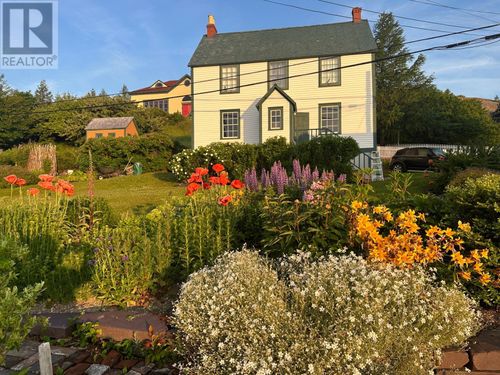 19 West St, Trinity, NL, A0C0B1 | Card Image