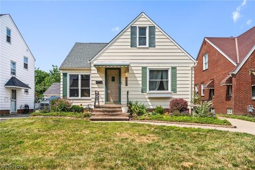 2920 Brookview Blvd, Parma, OH, 44134-1351 | Card Image