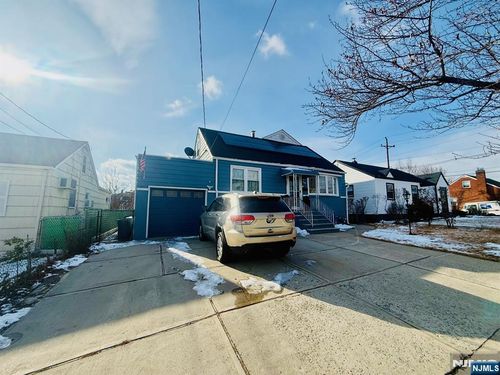 252 Church St, Lodi, NJ, 07644-3420 | Card Image