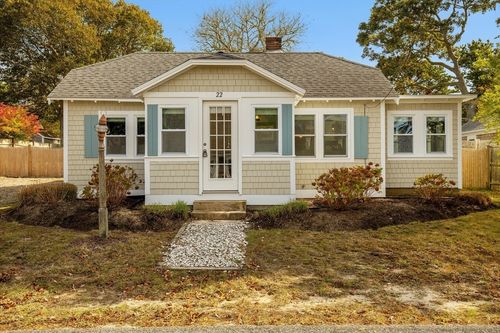 22 Ferncliff Rd, Dennis Port, MA, 02639-2424 | Card Image