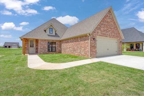 849 Beretta Blvd, Durant, OK, 74701-7879 | Card Image
