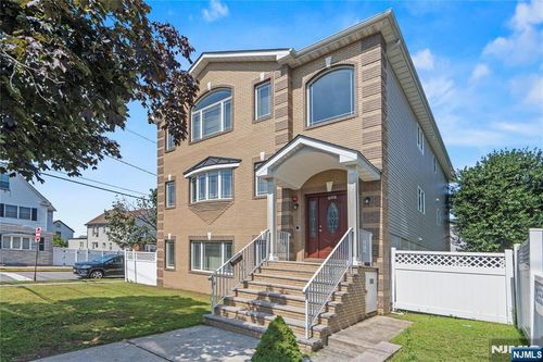 731 Stuyvesant Ave, Lyndhurst, NJ, 07071-3023 | Card Image