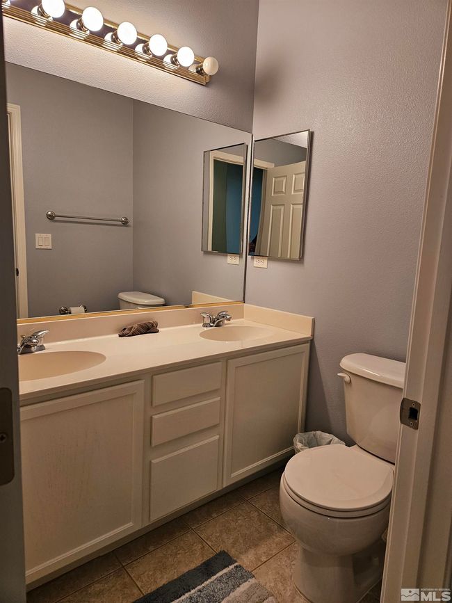 Bathroom | Image 12
