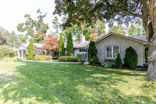 142 Ridgewood Rd, Peterborough, ON, K9J1P3 | Card Image