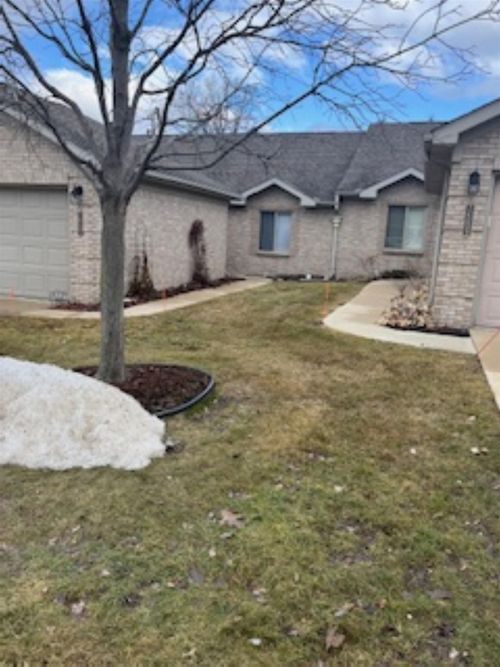 16131 Blue Spruce Ln, Clinton Township, MI, 48035-5519 | Card Image