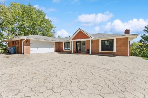 10 Pemford Place, Liberty, MO, 64068 | Card Image