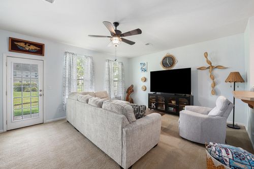 104 Hemingway Cir, Summerville, SC, 29483-8028 | Card Image
