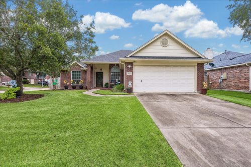 16603 Lighthouse View Dr, Friendswood, TX, 77546-7412 | Card Image