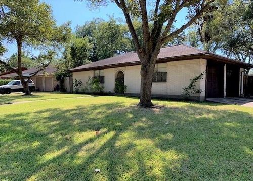 2123 Williamsburg Ct S, League City, TX, 77573-5050 | Card Image