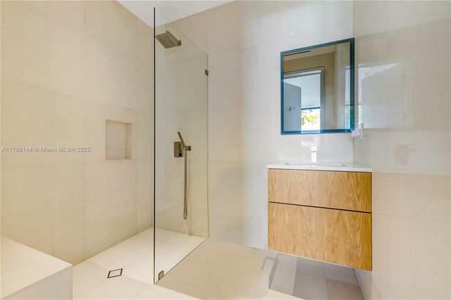 250 Ocean Blvd, House other with 8 bedrooms, 10 bathrooms and null parking in Golden Beach FL | Image 68