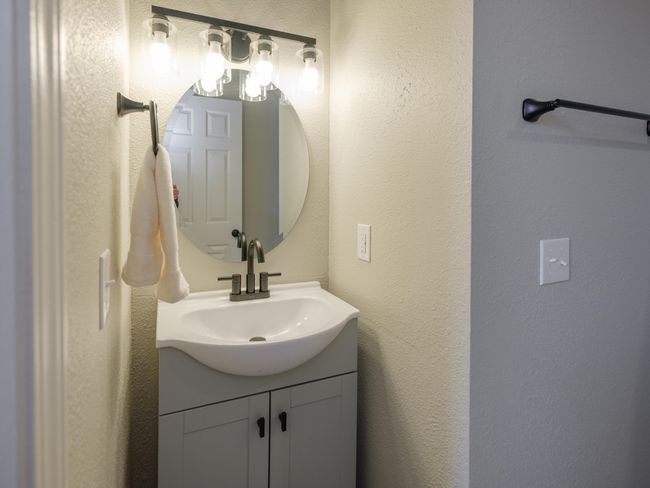 2C - 201 E Michigan Ave, Condo with 2 bedrooms, 1 bathrooms and null parking in Paw Paw MI | Image 15