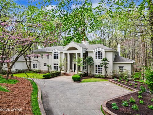 9 Windwood Dr, Jackson, TN, 38305-8835 | Card Image