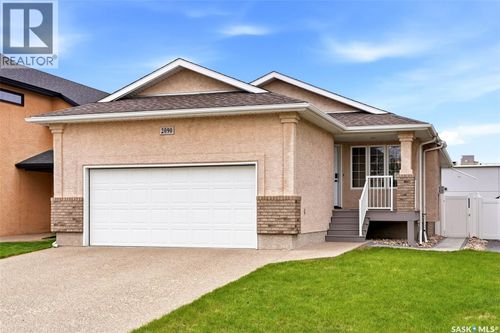 2090 Laurier Bay E, Regina, SK, S4V0P6 | Card Image