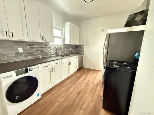 fl-3rd-55 Ramsey Ave, Yonkers, NY, 10701-5633 | Card Image