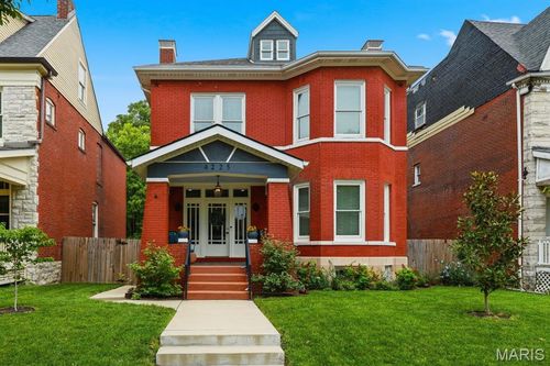4225 Maryland Ave, Saint Louis, MO, 63108-2905 | Card Image