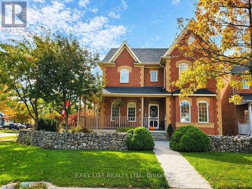 111 Parkview Lane, Rockwood, ON, N0B2K0 | Card Image