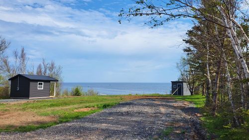 115 Red Cliff Dr, Seafoam, NS, B0K1N0 | Card Image