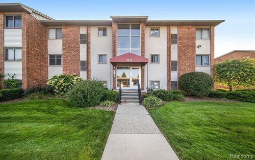 1932 Klingensmith Rd, Bloomfield Hills, MI, 48302-0264 | Card Image