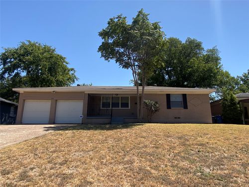 5616 Glen Forest Ln, Dallas, TX, 75241-1811 | Card Image